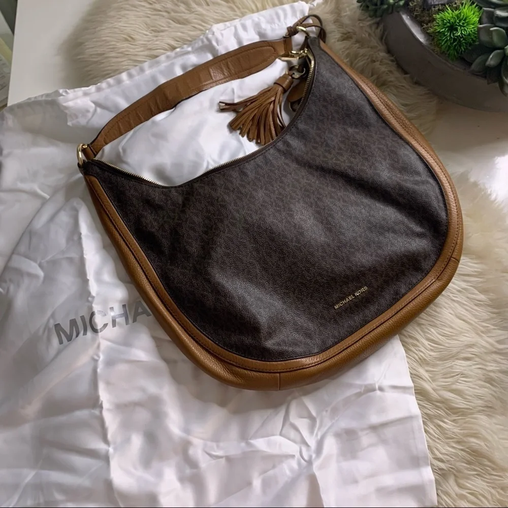MICHAEL KORS Lydia Large Hobo Shoulder Bag monogram Brown purse handbag